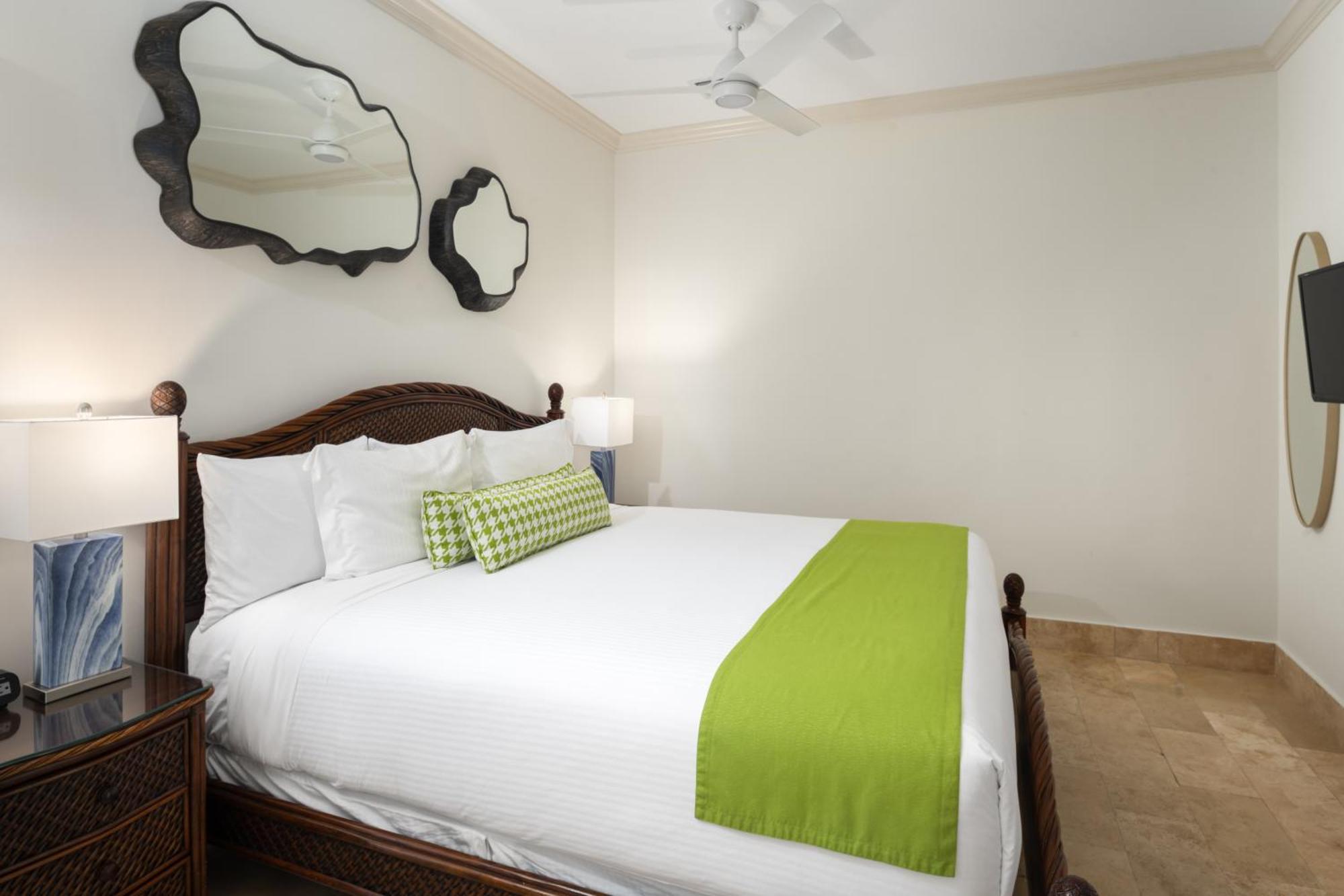 Hotel Windsong On The Reef à Grace Bay Extérieur photo