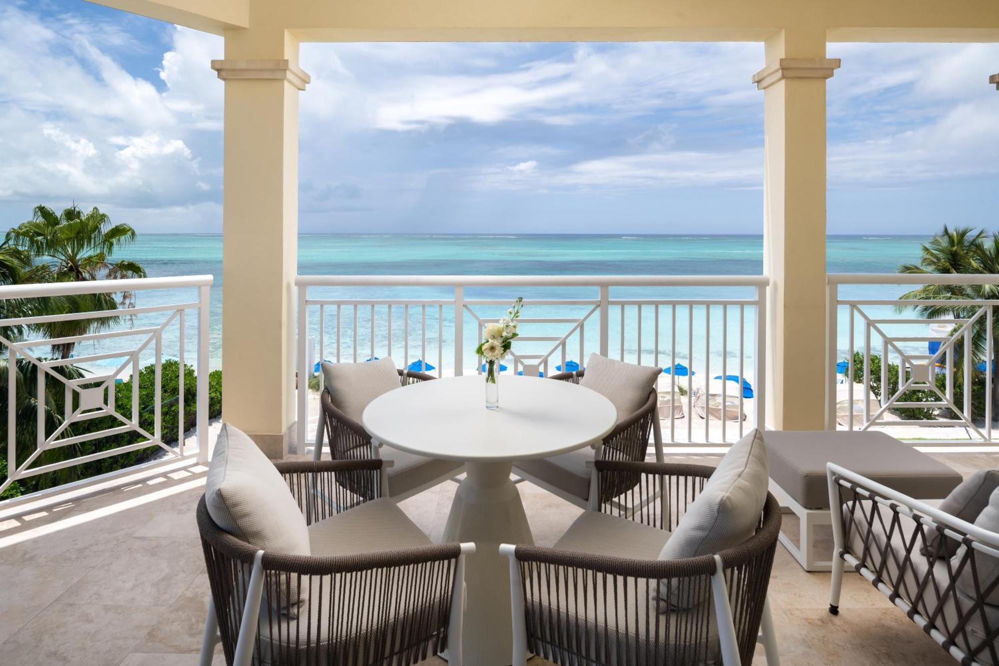 Hotel Windsong On The Reef à Grace Bay Extérieur photo
