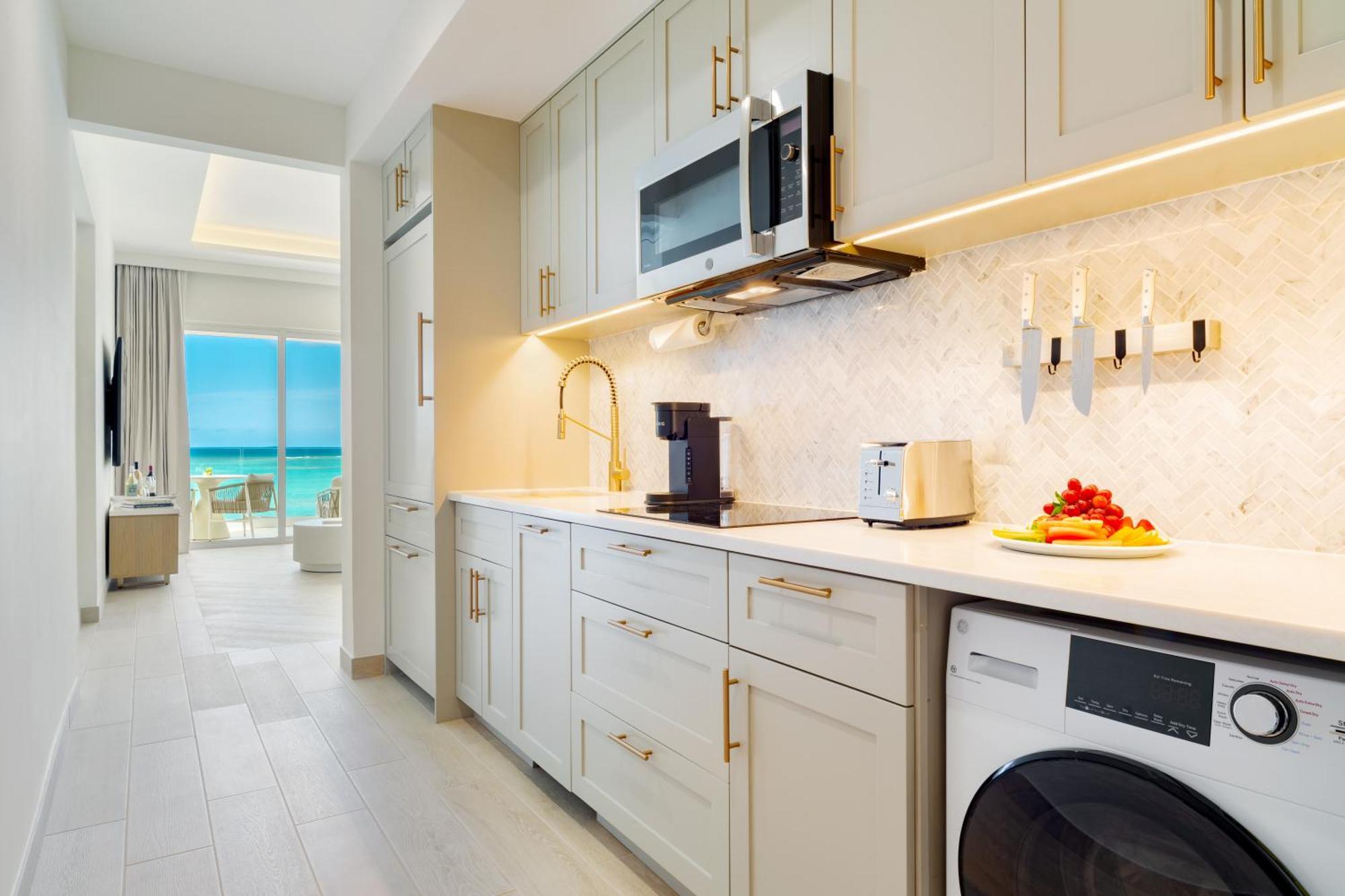 Hotel Windsong On The Reef à Grace Bay Extérieur photo